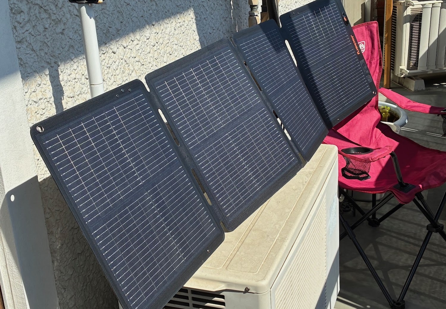 ソーラーパネル、ジャクリ